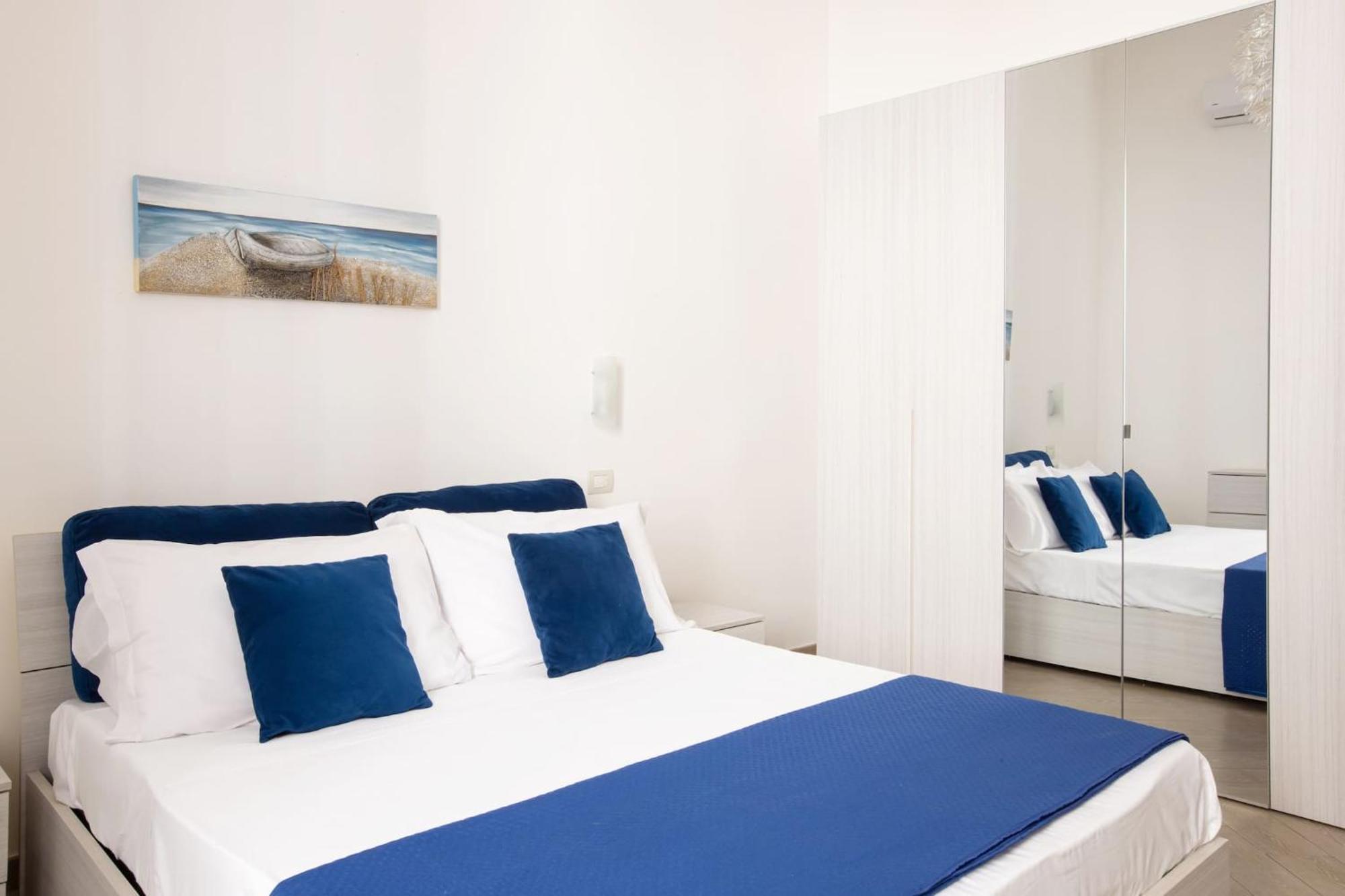 Appartamento Cosy House Under The Arches In Sorrento Old Town Esterno foto