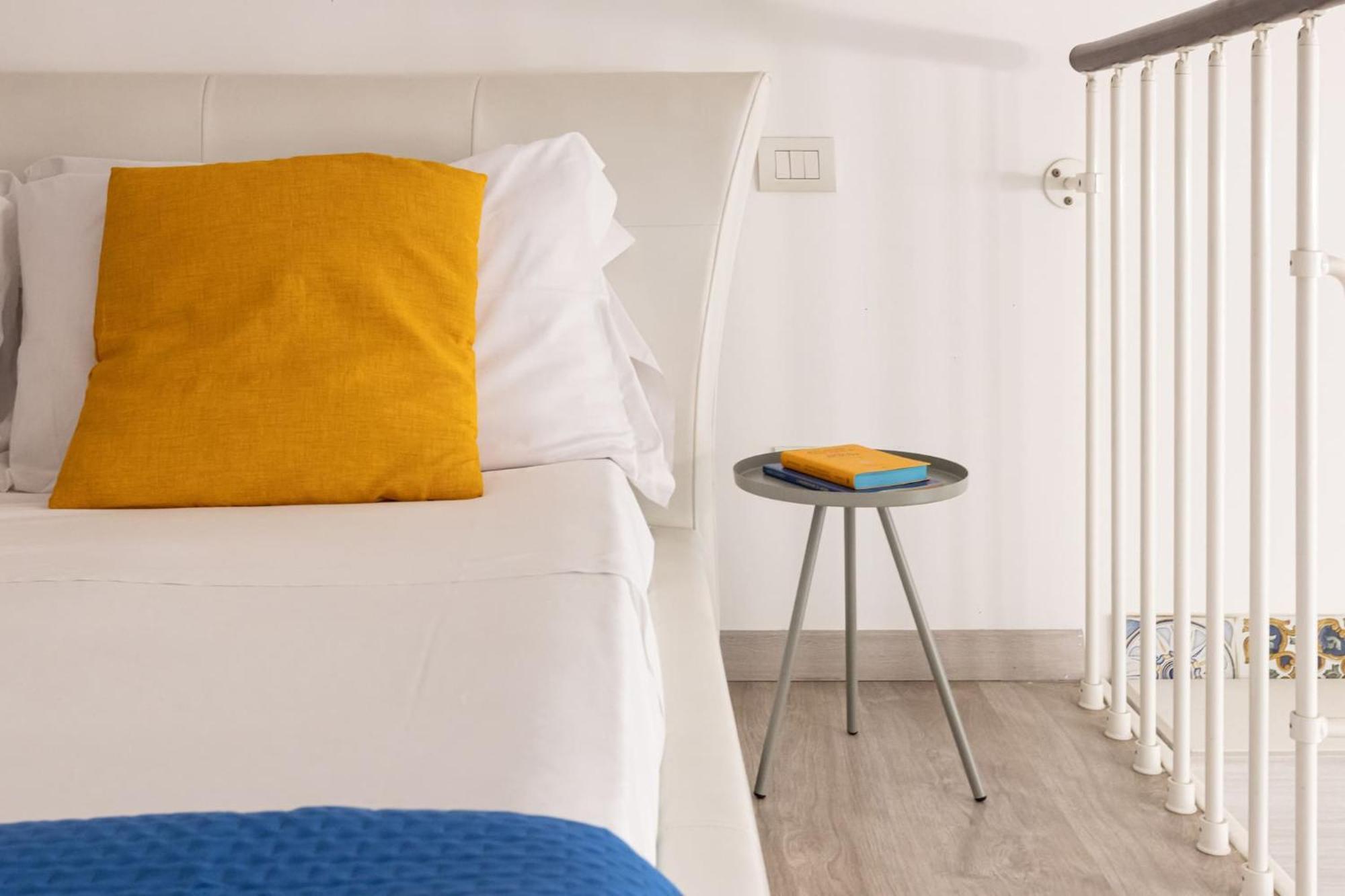 Appartamento Cosy House Under The Arches In Sorrento Old Town Esterno foto