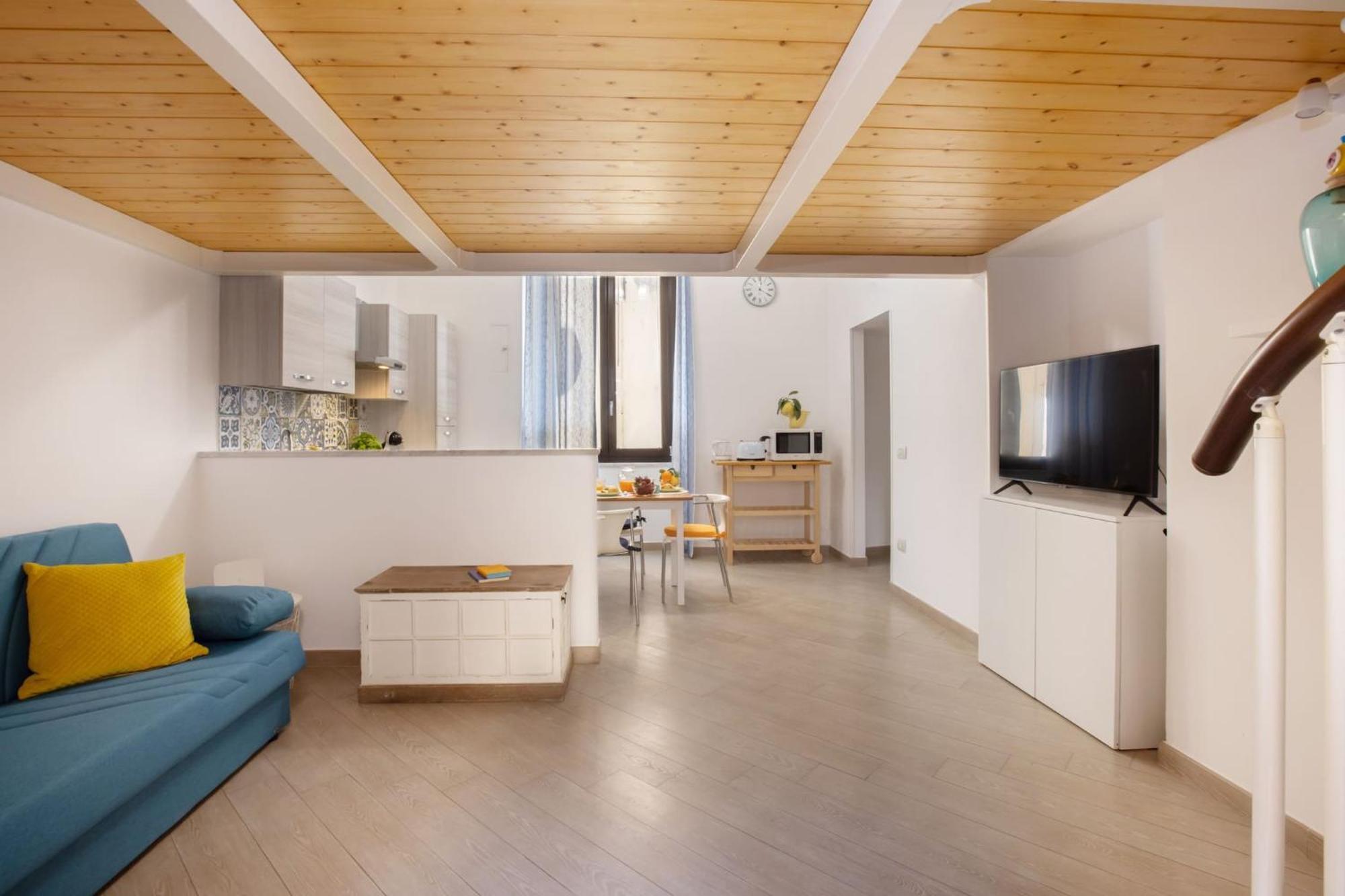 Appartamento Cosy House Under The Arches In Sorrento Old Town Esterno foto